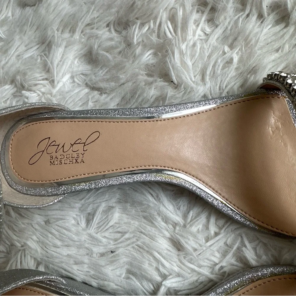 Jewel Badgley Mischka Lora Low Wedge Heeled Sandal Sliver Glitter New Size 8 - Picture 3 of 7